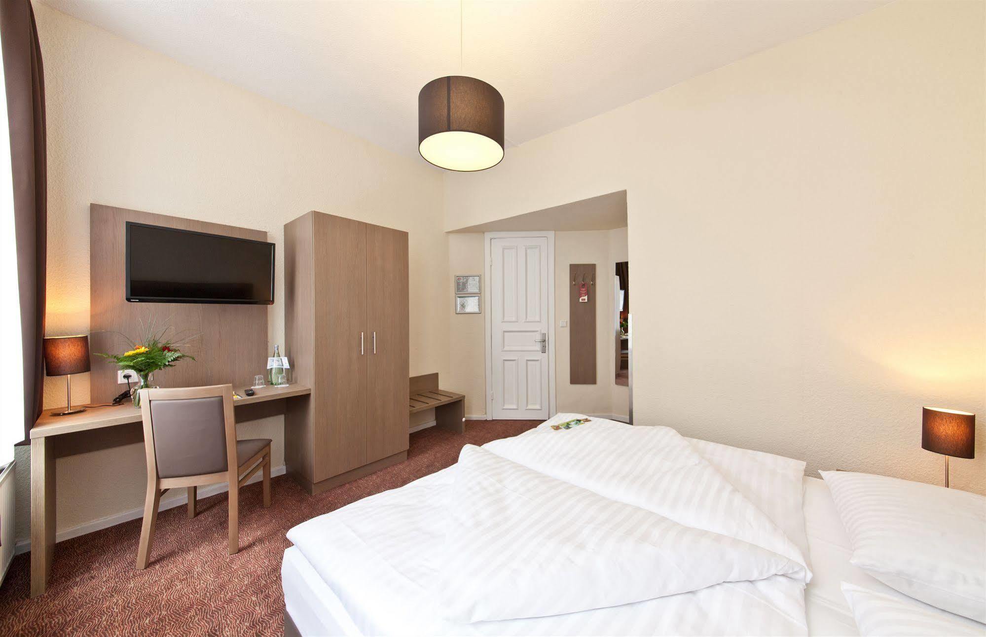 Hotel Alster Hamburg Eksteriør bilde